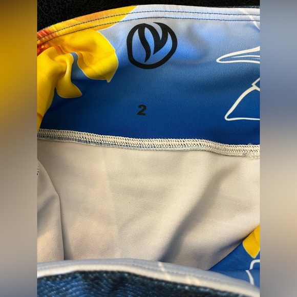 INKnBURN Sunflower Capris - Picture 13 of 14